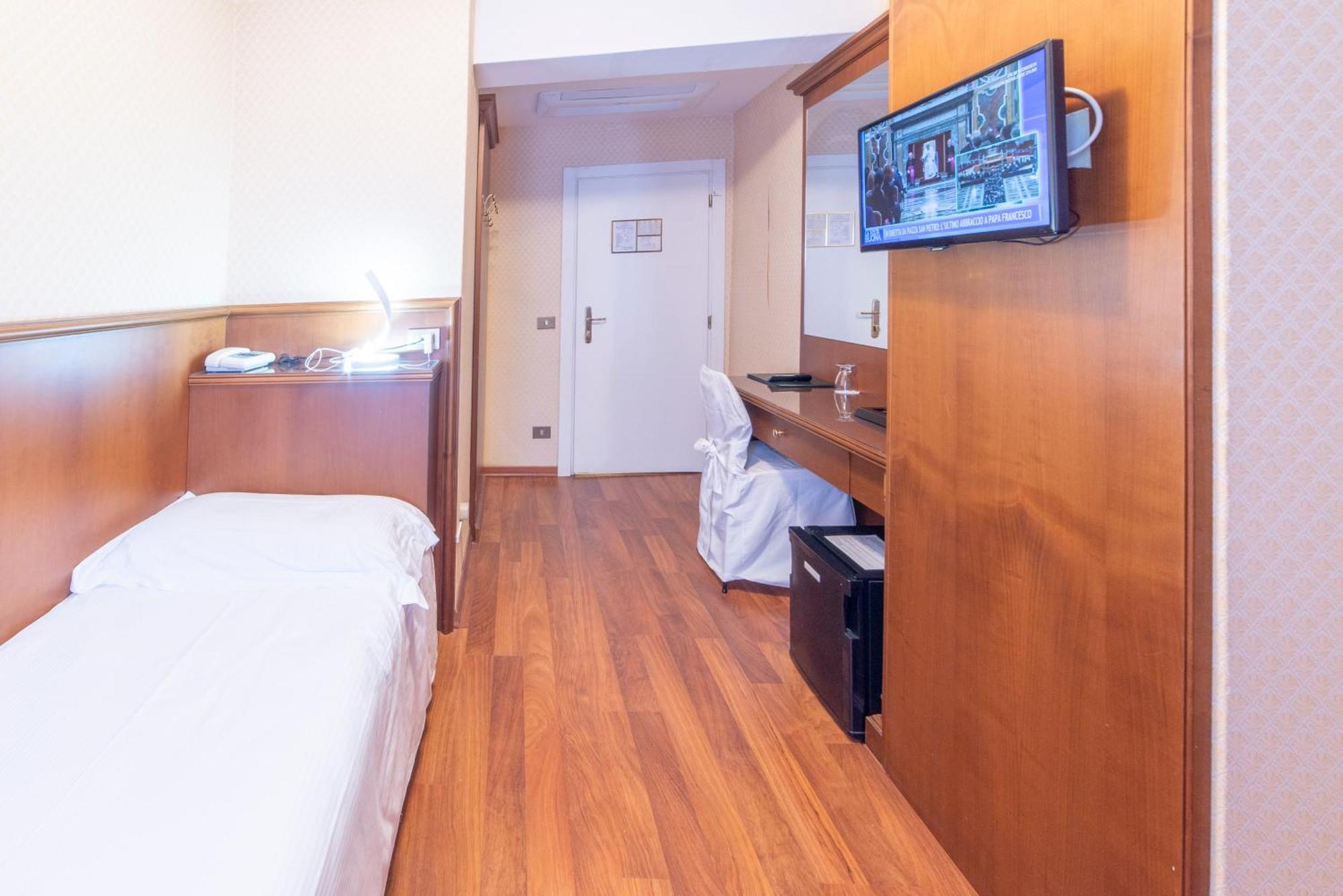 Hotel Due Palme ميرجوزو المظهر الخارجي الصورة